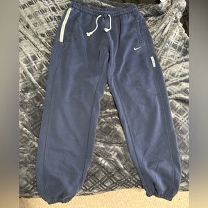 Nike Dri tech jogger sweatpants